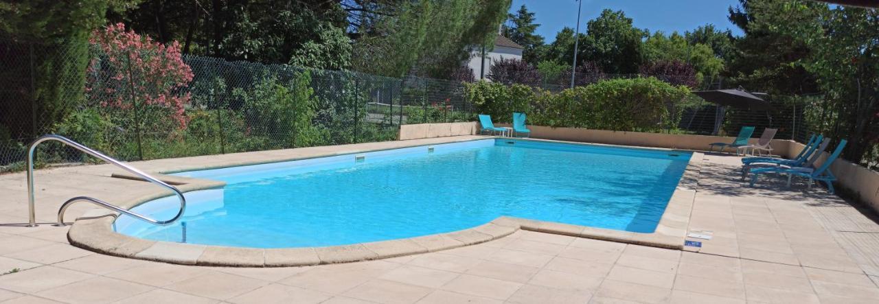 Logis Hotel Le Prince Noir Sérignac-sur-Garonne Екстериор снимка