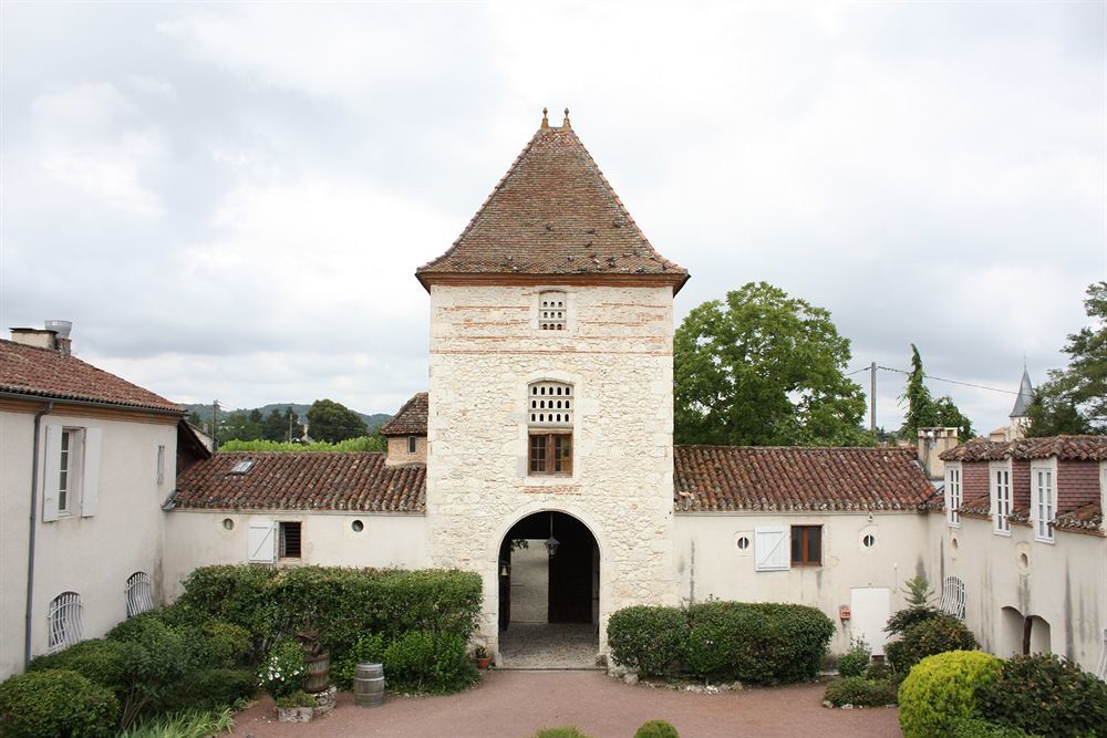 Logis Hotel Le Prince Noir Sérignac-sur-Garonne Екстериор снимка